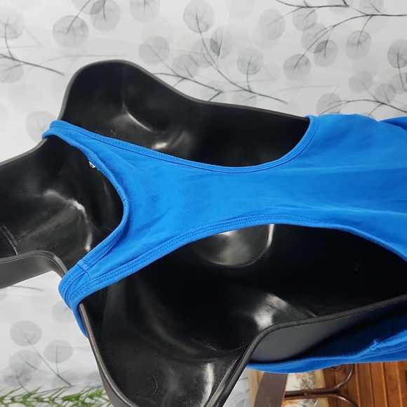 Gymshark Racerback Tank - Picture 7 of 8